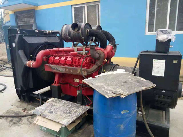 龙凤关于柴油发电机组水箱污垢的产生与清理