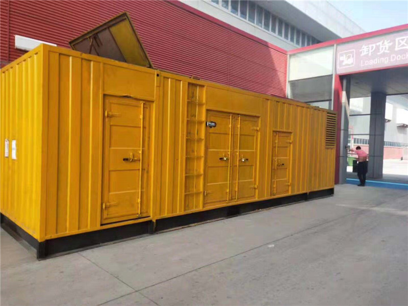 龙凤国内外发电机组租赁合同在明确设备维护责任方面有哪些不同做法？