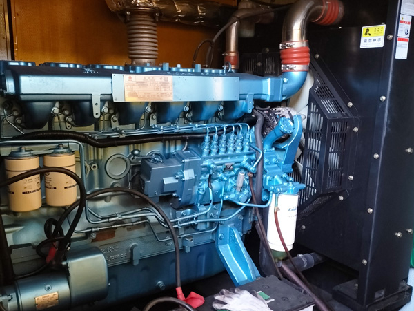 龙凤磷酸铁锂蓄电池的使用寿命与哪些因素有关？